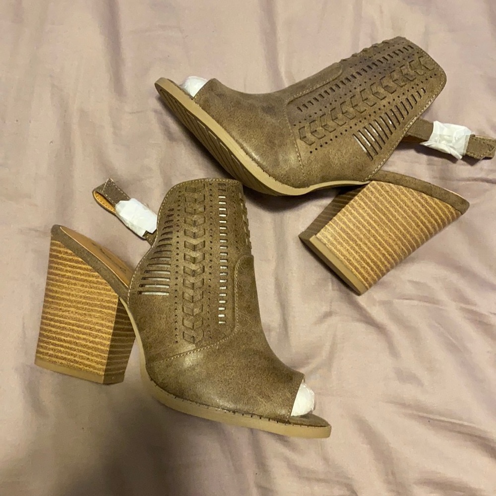 Shoes/high heels